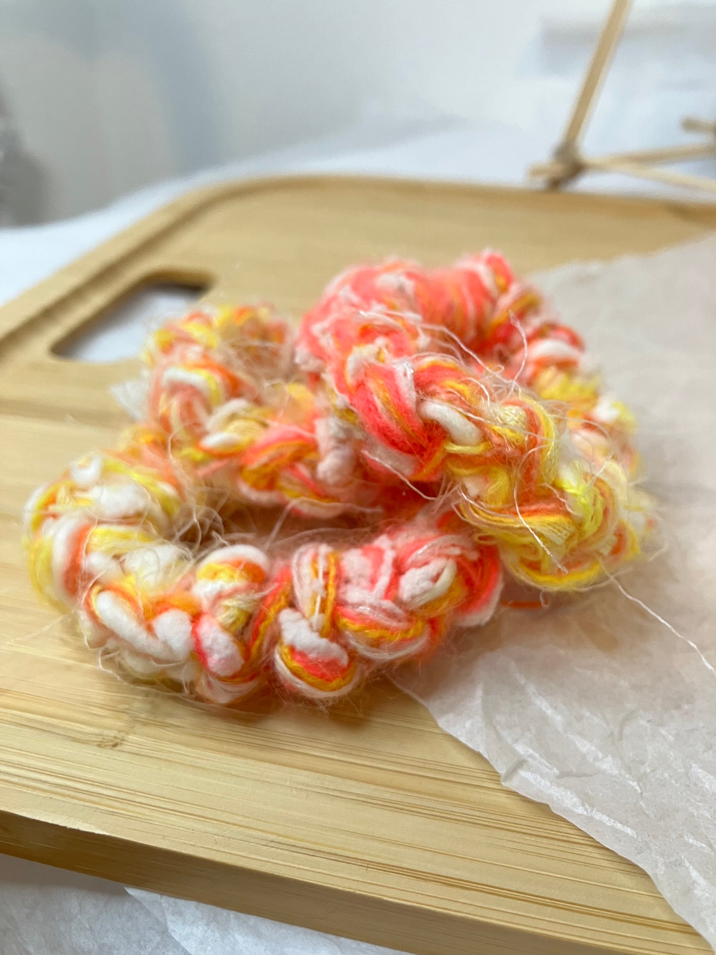 [PREORDER] Peach Ring Crochet Scrunchies 🍑