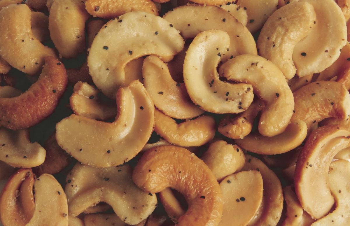 Salt And Pepper Cashews